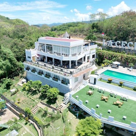 La Cecile Hotel & Cafe Komodo 라부안 바조 외부 사진