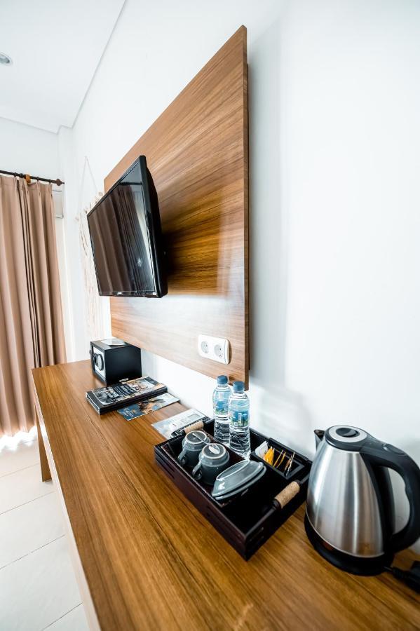 La Cecile Hotel & Cafe Komodo 라부안 바조 외부 사진